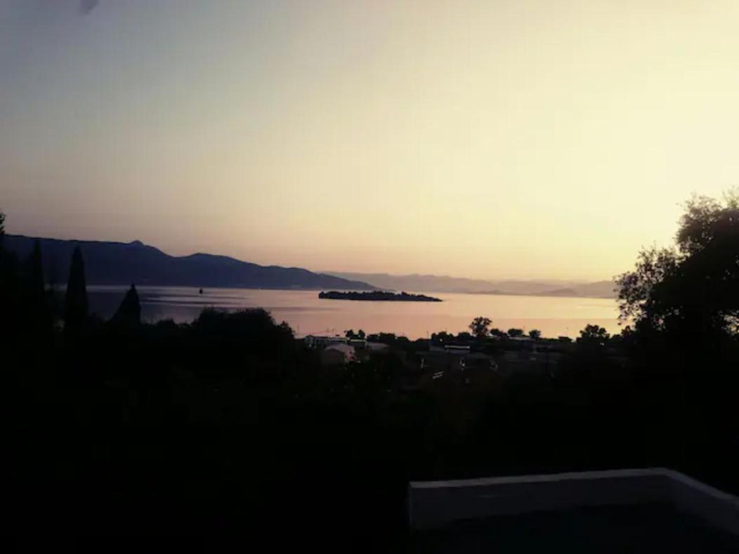 Апартаменты Σοφιτα Ξυλο Μεταλο Γυαλι Alykes Potamou Экстерьер фото